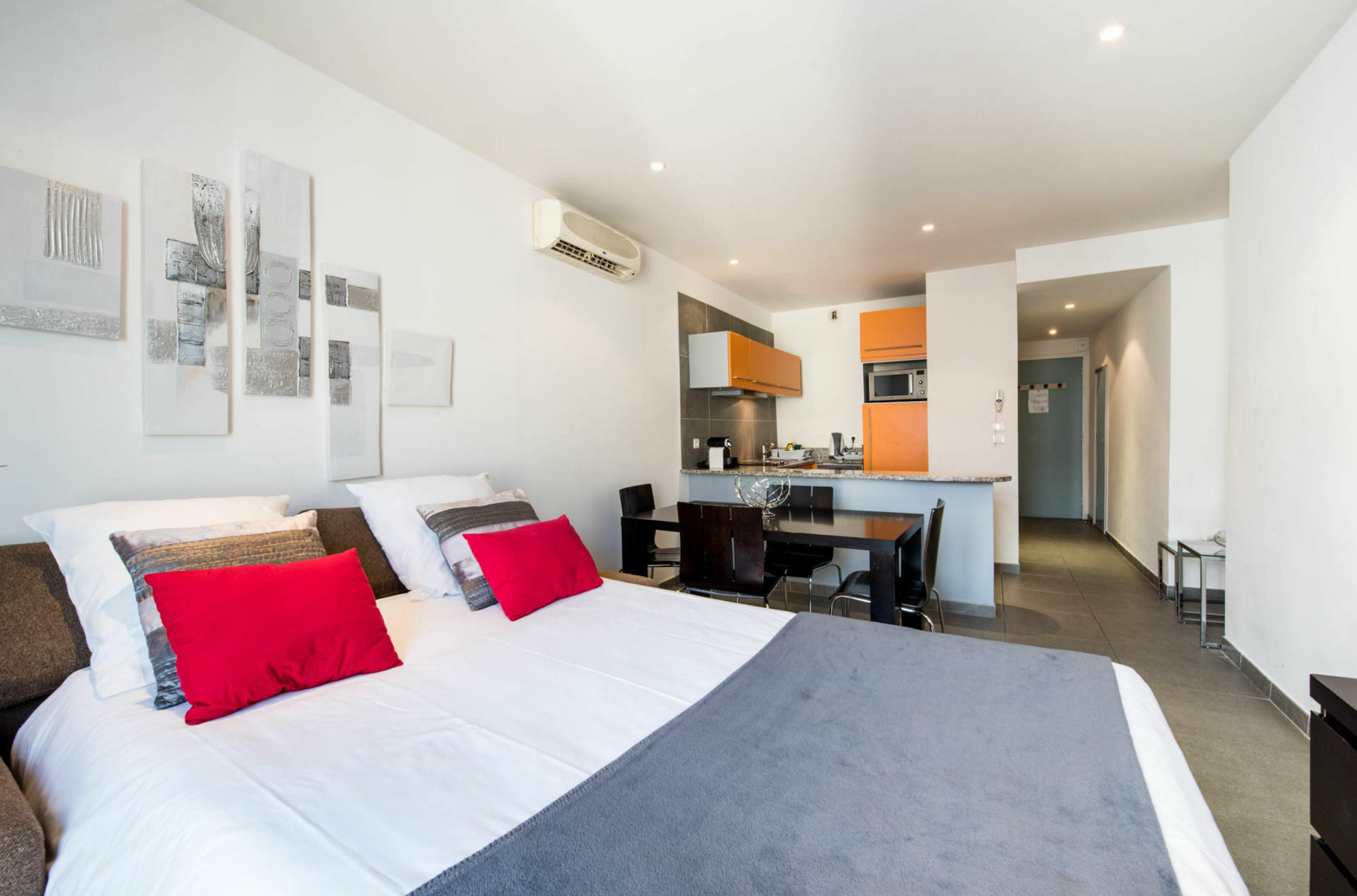 Florella Croisette Apartment Кан Екстериор снимка
